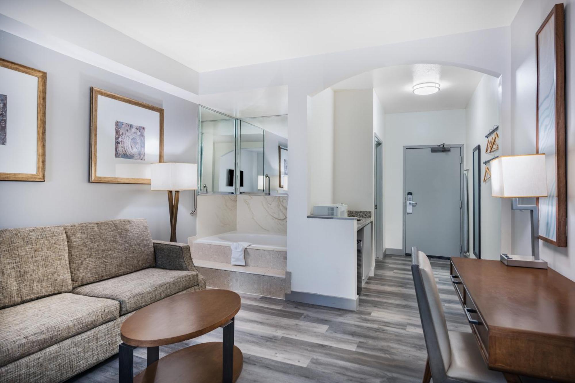 מלון Ramada By Wyndham בייקרספילד מראה חיצוני תמונה