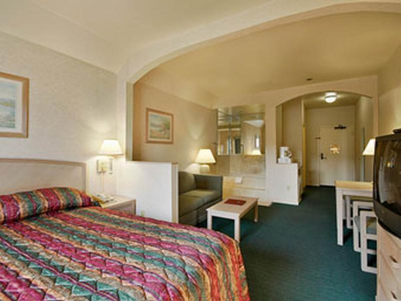 מלון Ramada By Wyndham בייקרספילד חדר תמונה